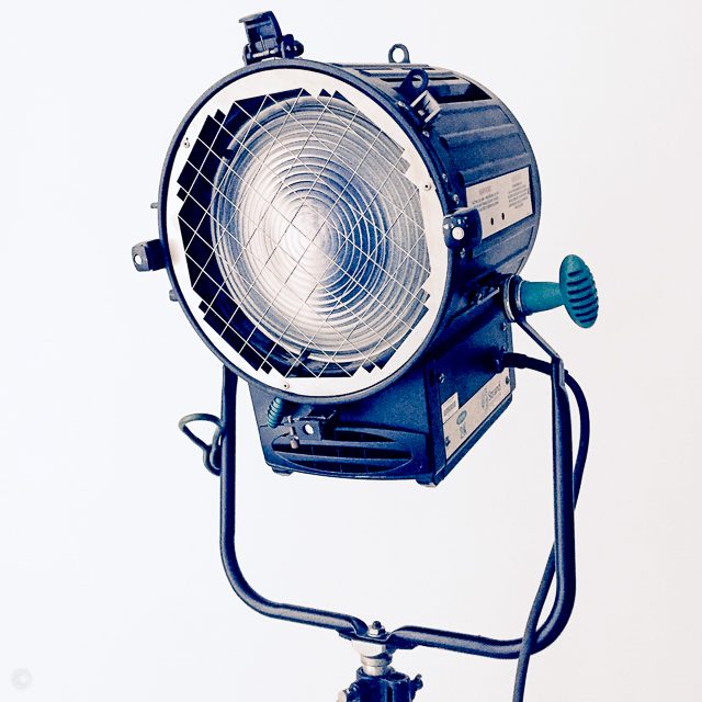 2 Fresnel lights